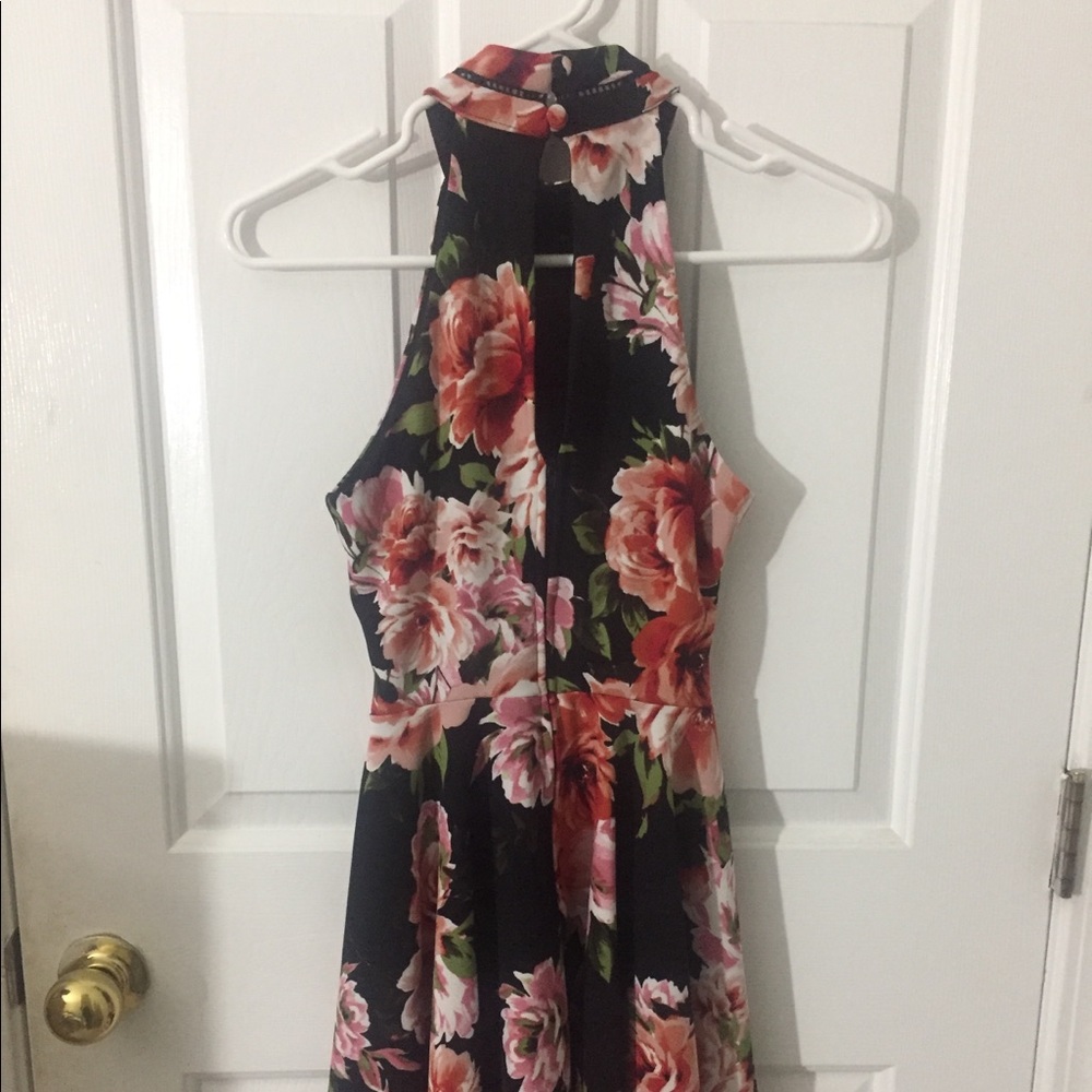 Homecoming/Spring dress - Picture 2 of 3